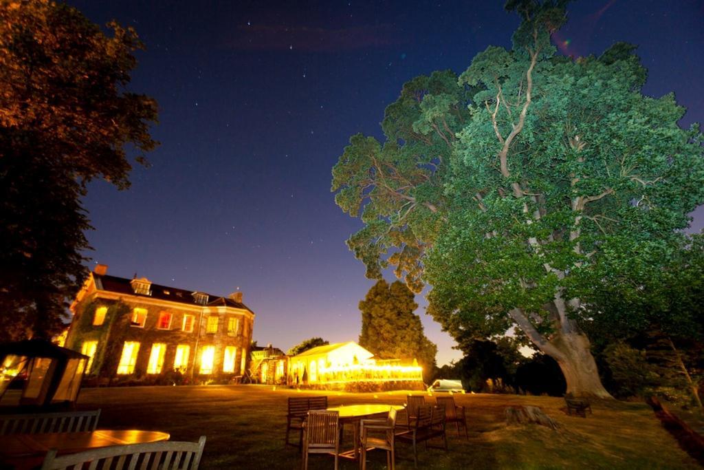 Priory Bay Hotel Seaview Esterno foto